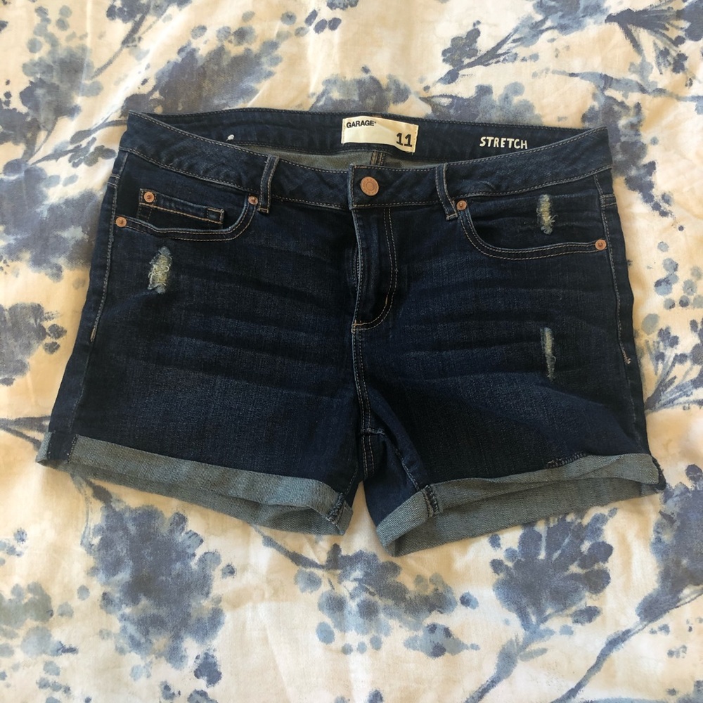 Garage Size 11 “favourite short”